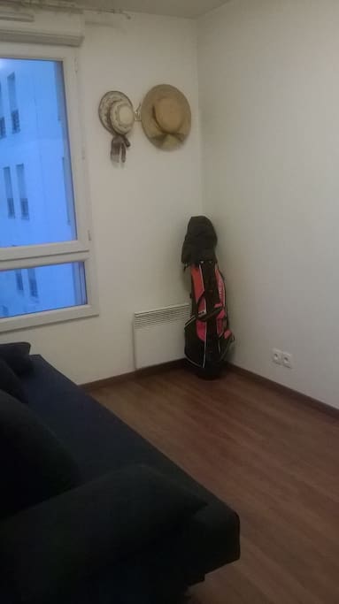 ROOM/ CHAMBRE