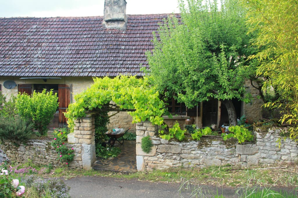 Entry to La Treille Haute