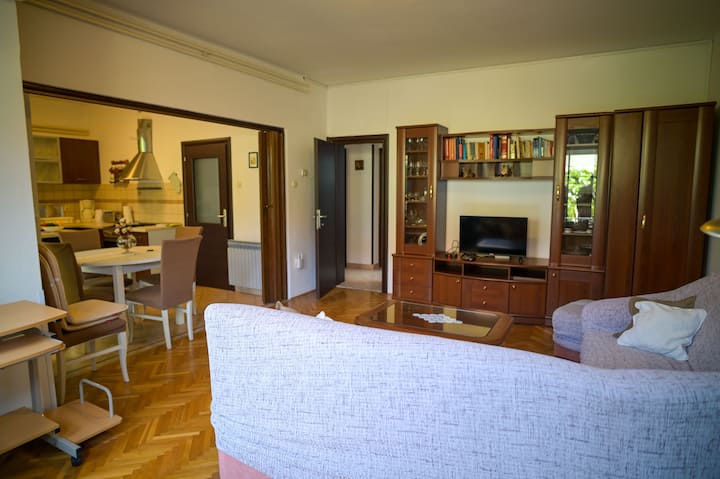 Apartman Helena 2,  Comfort 2br Apartment - Mali Lošinj