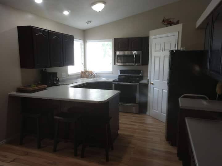 Spacious and Comfortable 3B, 2.5BA ENTIRE house! Houses for Rent in Vernal, Utah, United