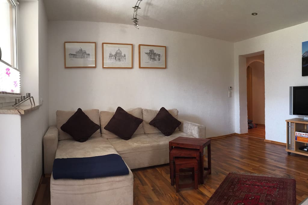 Sitting Room
(sofa bed)