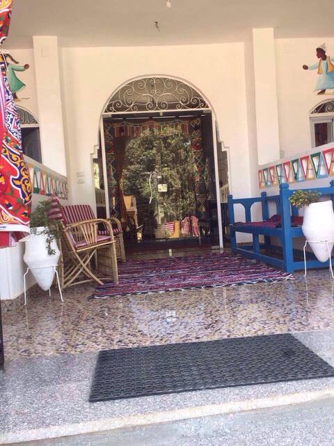 The Mango guesthouse ( bed and breakfast )
