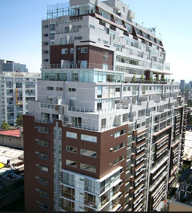 Grand Tower Polanco Building
