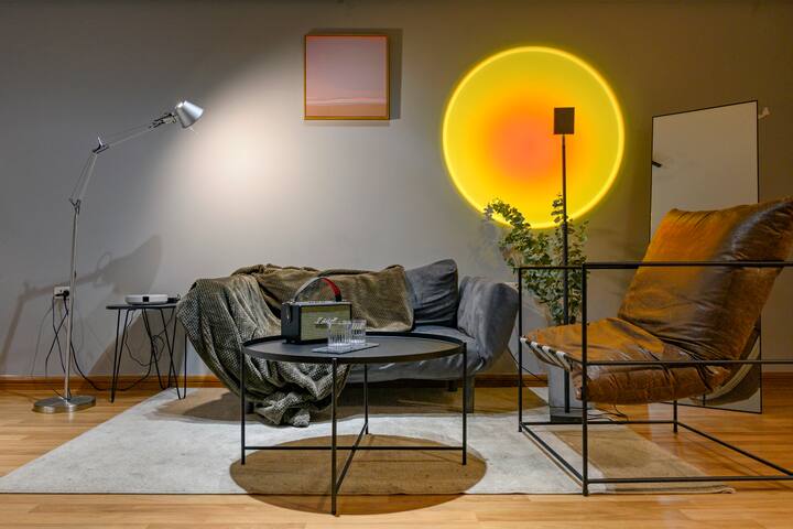 【Isabellae】市中心湖景房|工业风|家庭影院|CBD|万松园|江汉路|花园道|K11 恒隆