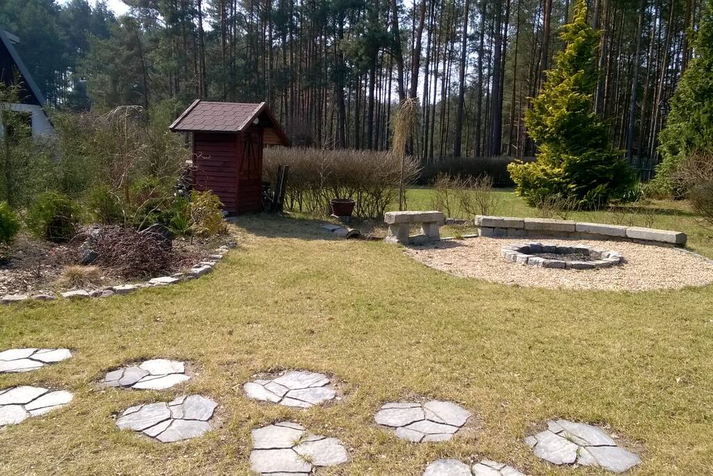 Teren, ognisko, wędzarnia