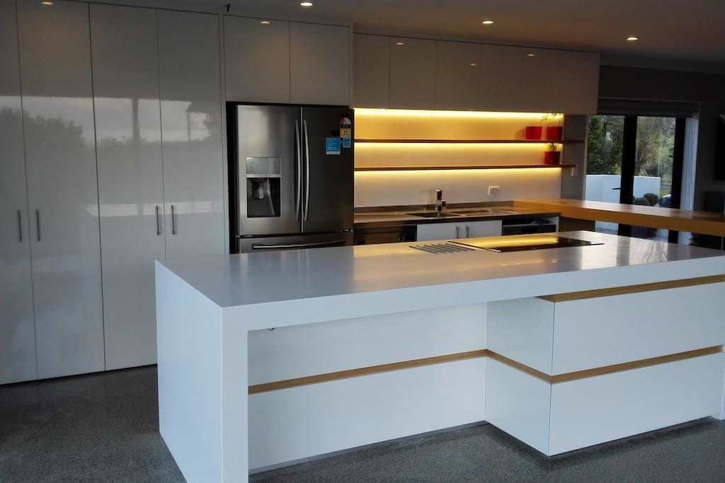 Brand new luxury kitchen with SMEG and Bosch appliances
