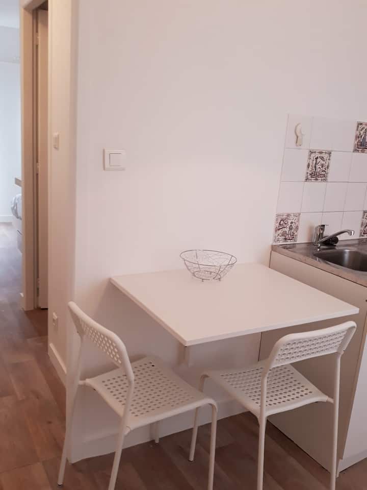 Maisonette Proche Hyper Centre Avec Parking - La Rochelle