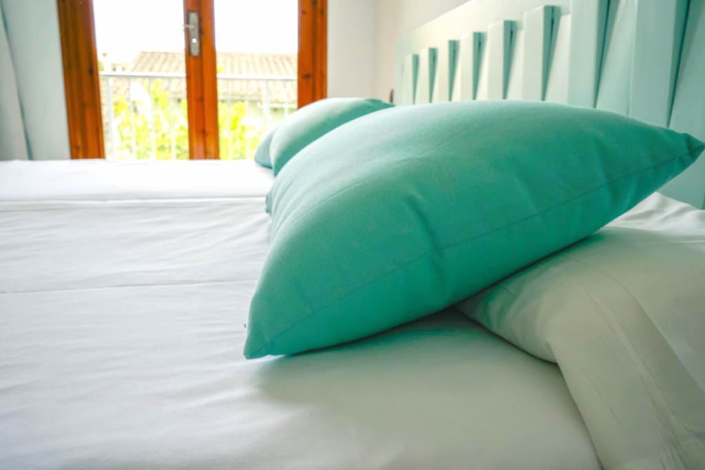 Pillow detail