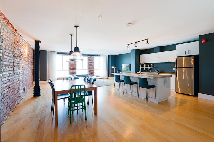 303 – Lofts St-Joseph – Par Les Lofts Vieux-QC