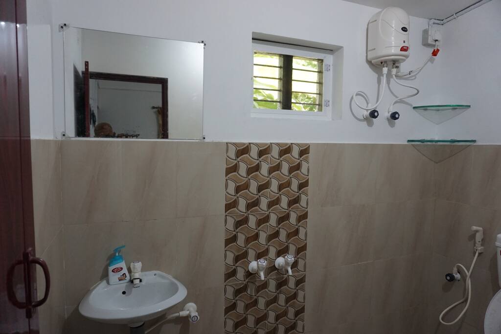 Private Bath with Heater