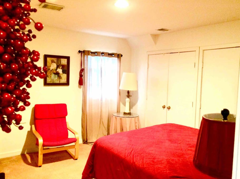 West view of Red Room
