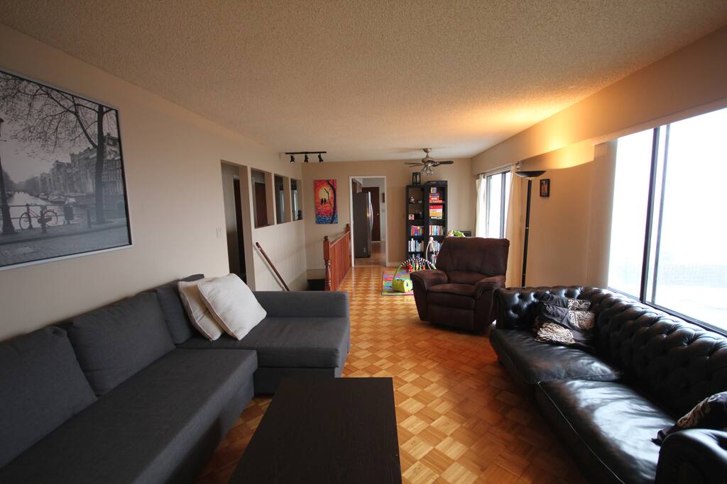 Living room from the other angle!