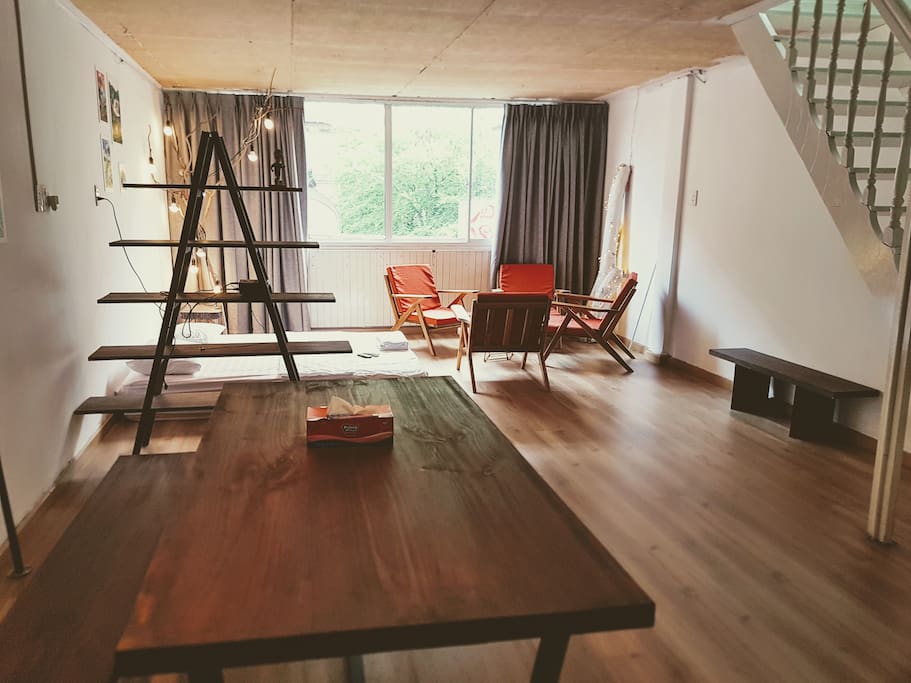 The apartment has a mezzanine, which I have no idea what to do for now (you can use it as you pleased)