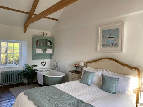 Charming 3-bed Cornish cottage near best beaches.