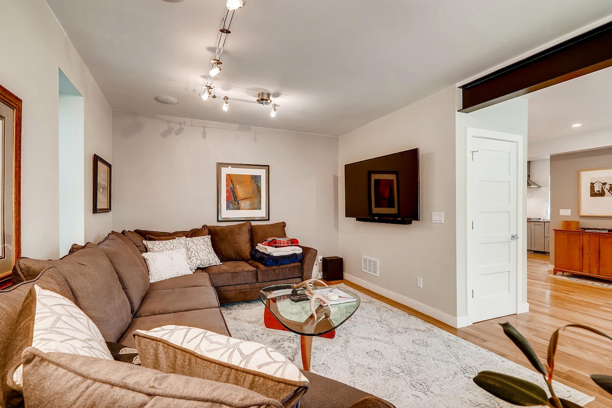 Popular Airbnb listing: Beautiful home in downtown Boulder location. in Central Boulder University Hill