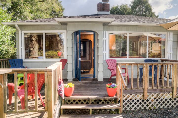 Warm Welcoming And Cozy Cottage Near Beach Houses For Rent In