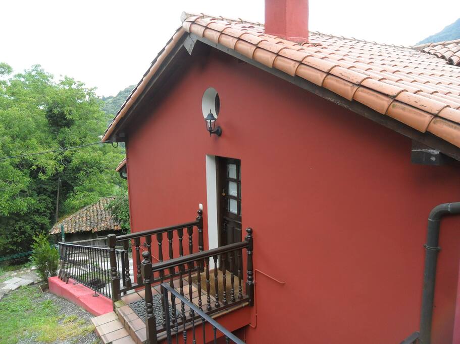 Antigüo pajar restaurado. Hoy es un apartamento con capacidad para 4 ó 6 personas. Todo equipado