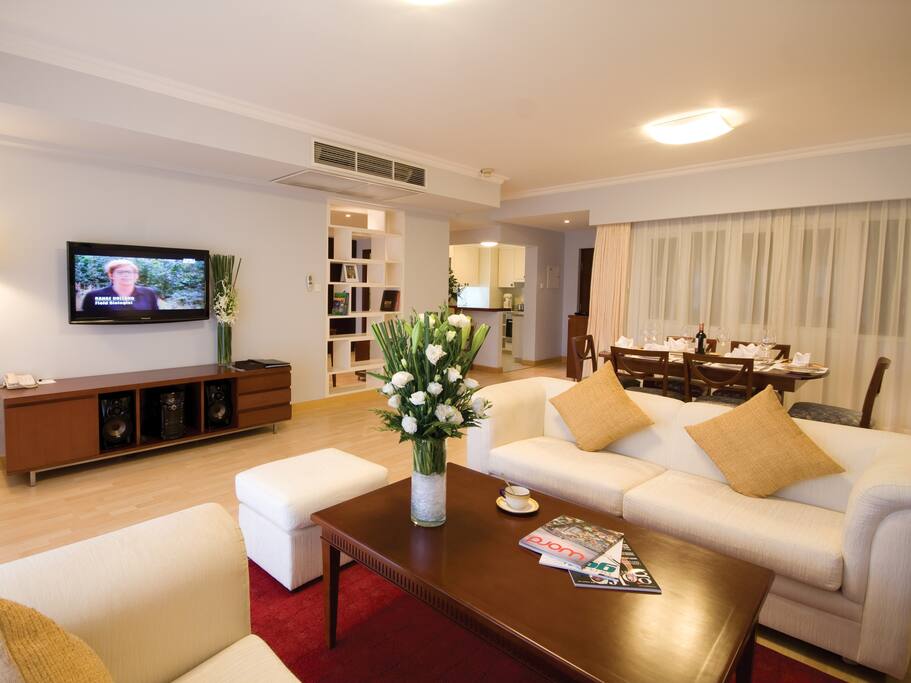 Spacious living room