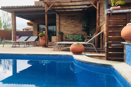 Apartment near Girona. " Immaguesthouse"