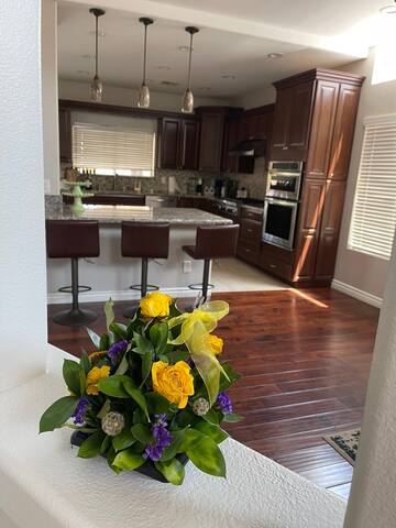 House in Paradise gallery image 3