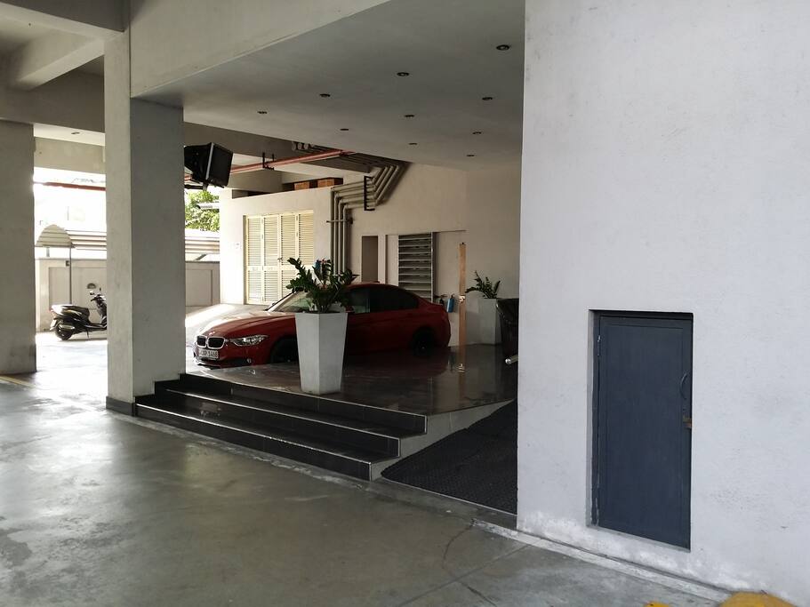 Front waiting area