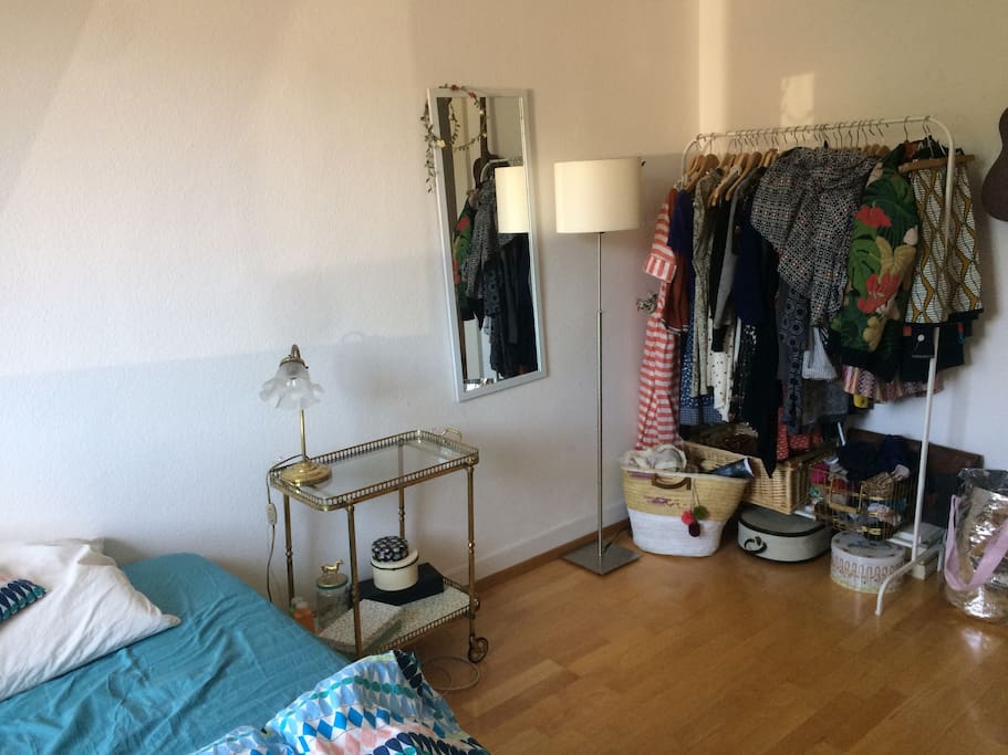 Bedroom- Schlafzimmer
