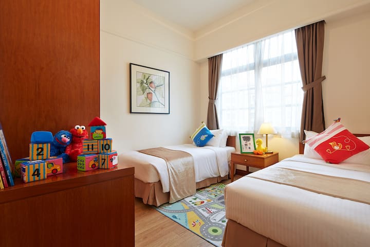 3BR Deluxe Family Apartment in Robertson Quay