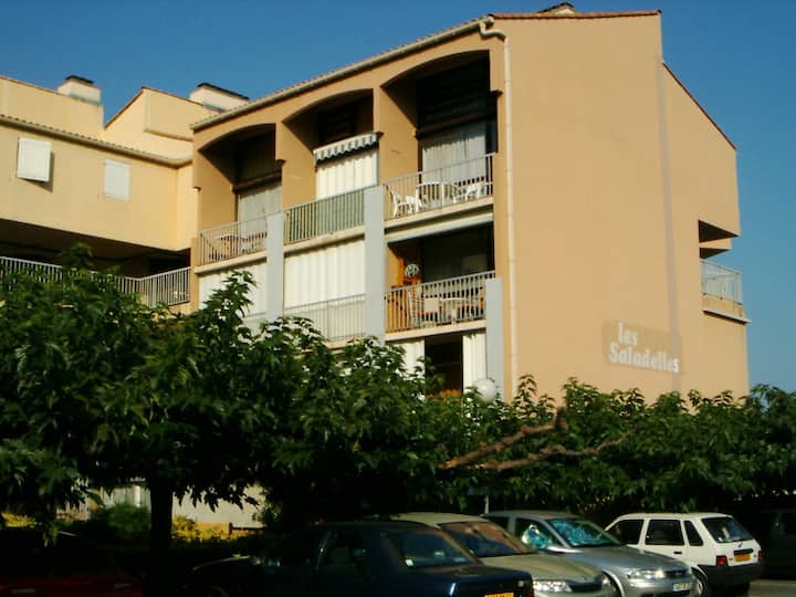 Apt P2 Proche Mer 40m2 2ème éTage Parking Privé - Le Grau-du-Roi