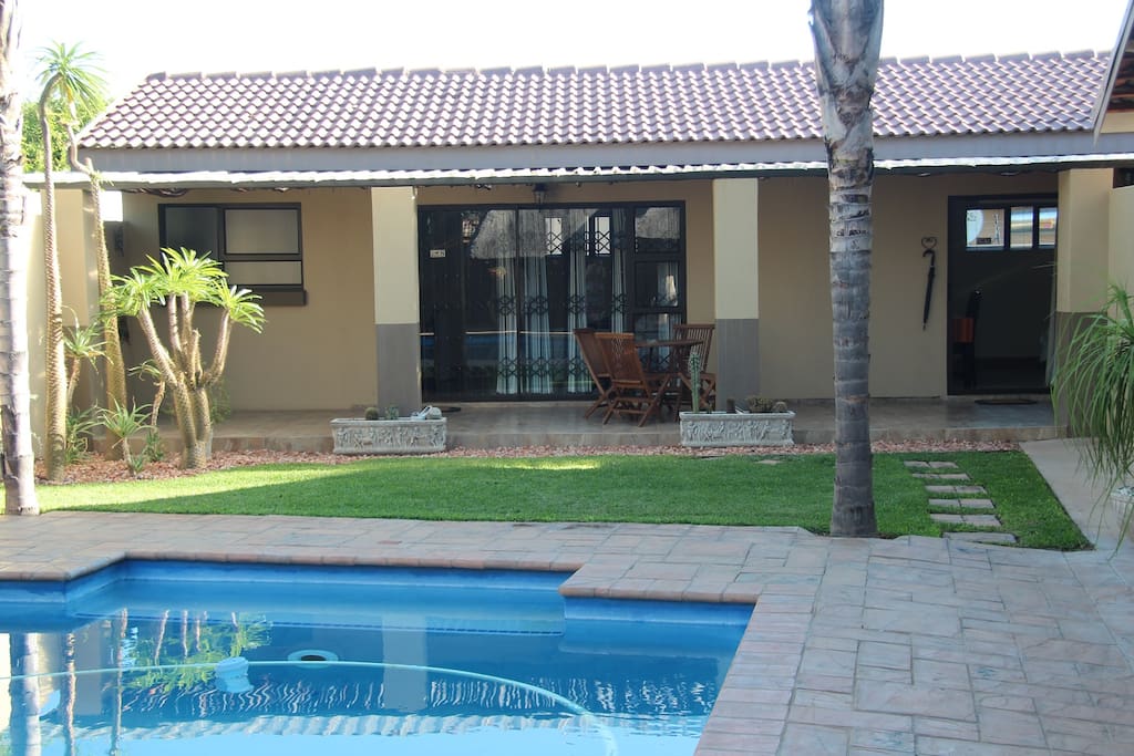 Sandpatrys Swimming pool