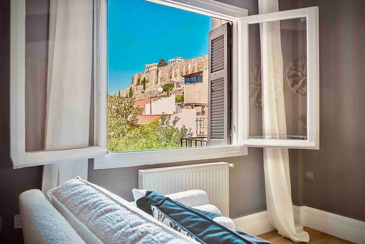 AcroNest – Acropolis Central Retreat gallery image 3