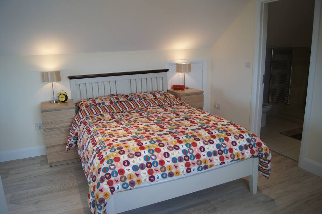 En-suite bedroom