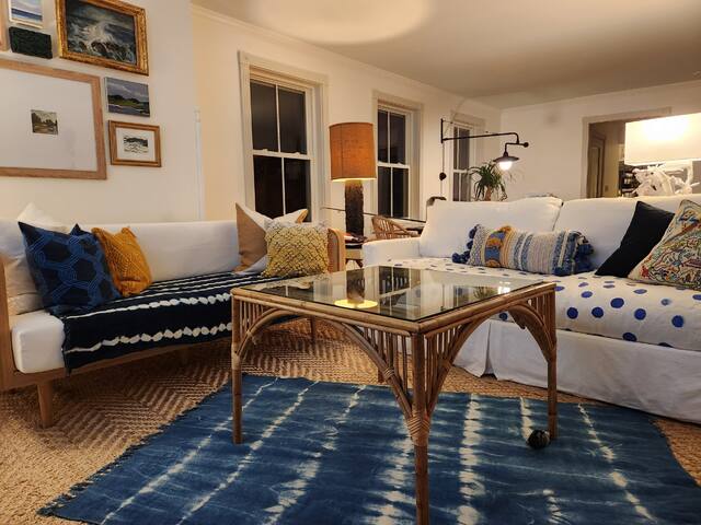 3 Bedroom. Walk to everything! gallery image 4