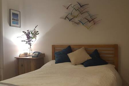 Cool double room near central Brighton