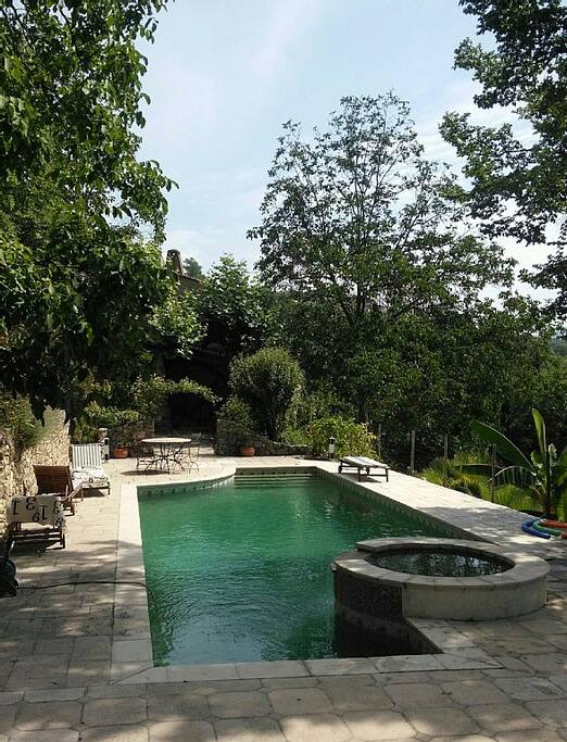 Pool - pool fencing to be added in March 2016