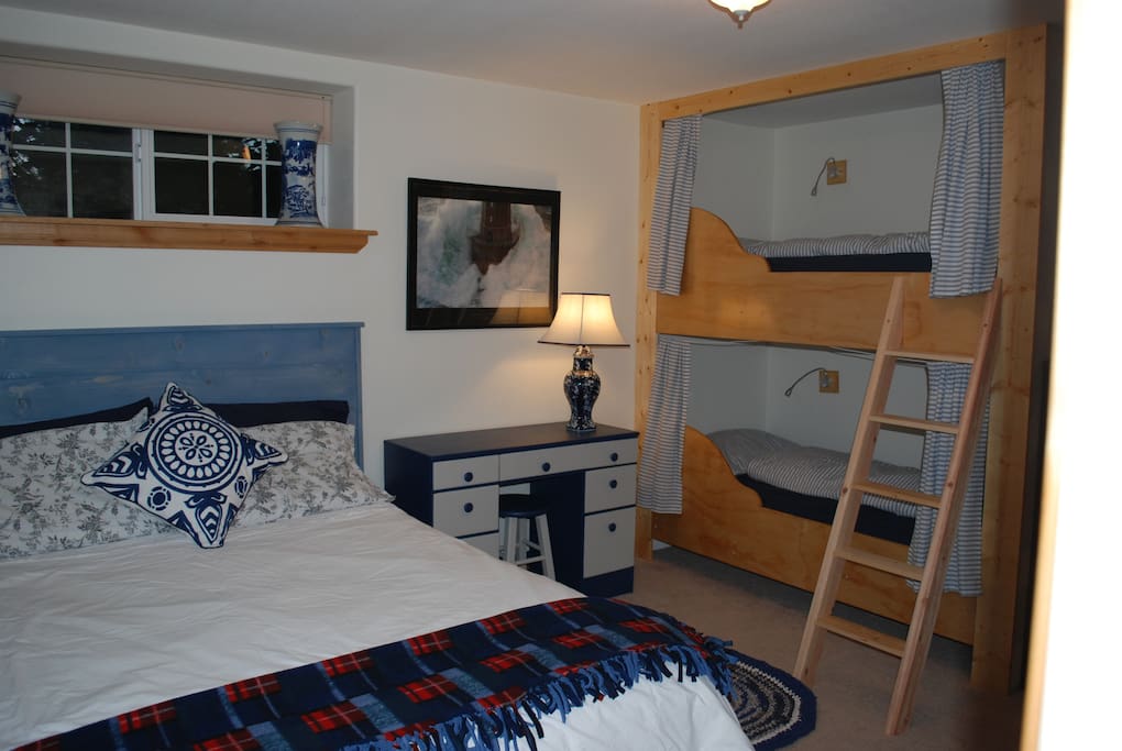 Bedroom 2 with Swedish bunks