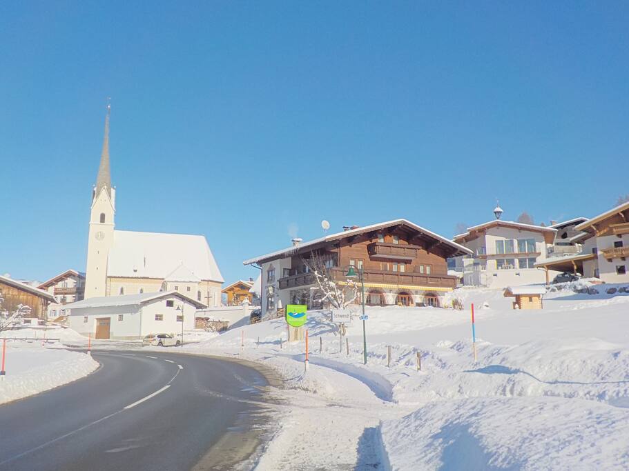 Dorfblick mit Haus