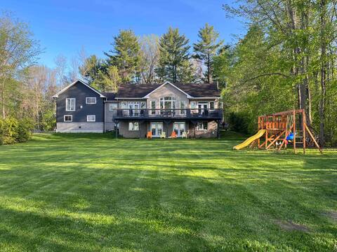 Sunset Haven Waterfront Lake House