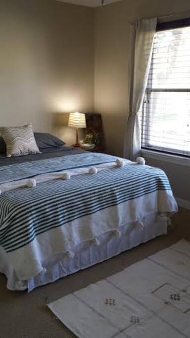 1st Bedroom w/ Moroccan theme