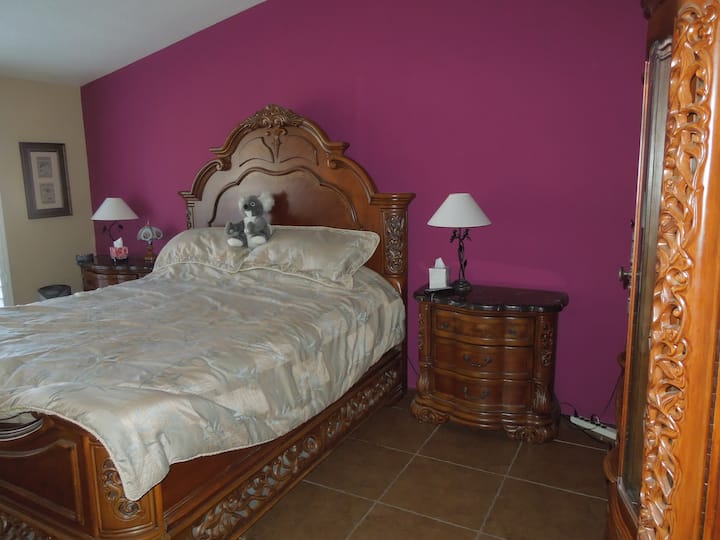 ห้องนอนใหญ่ทาสีใหม่