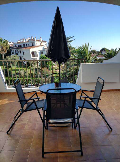Terraza con Mobiliario