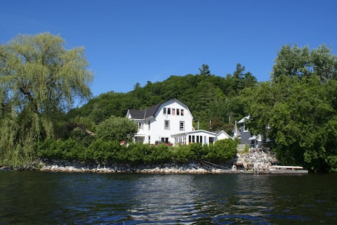 Maison de la Riviere-Eastview Riverhouse   298660