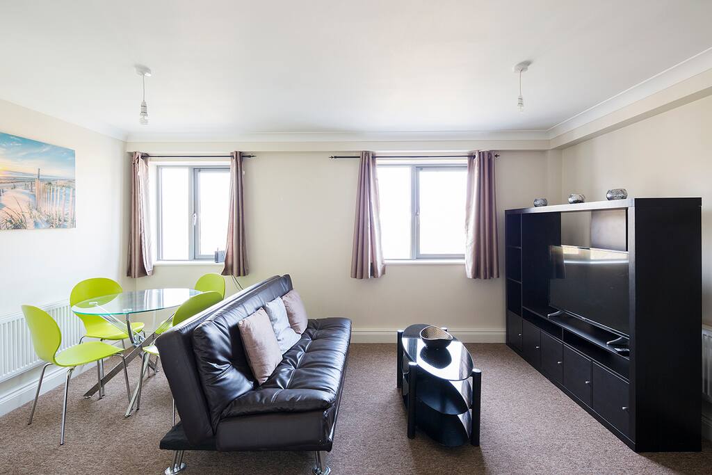 The lounge area where you will feel right at home!