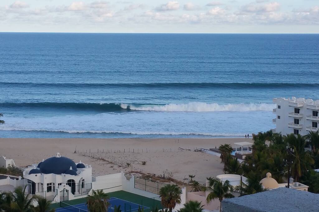 Zippers Surf Break Across Street