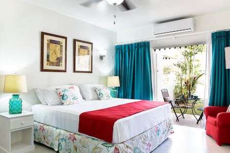 Green Monkey 2 - Rockley Studio, POOL & near BEACH