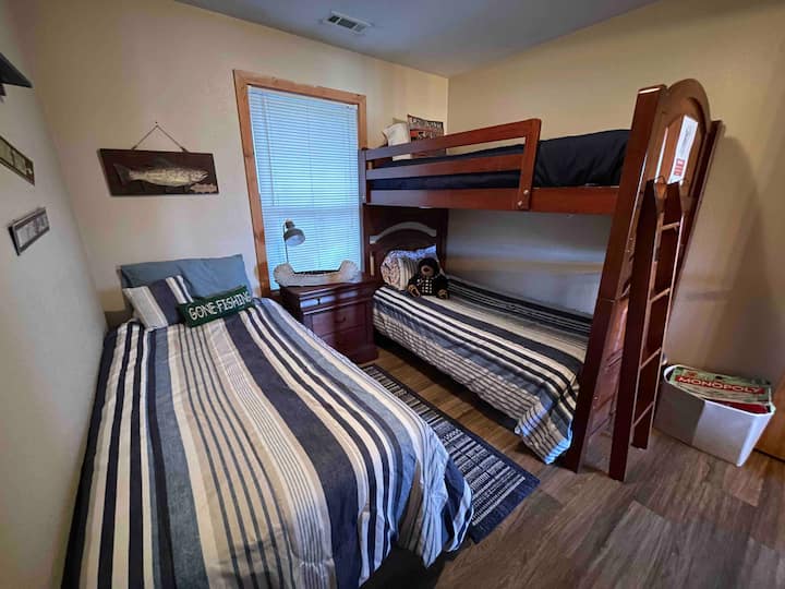 საძინებელი 4