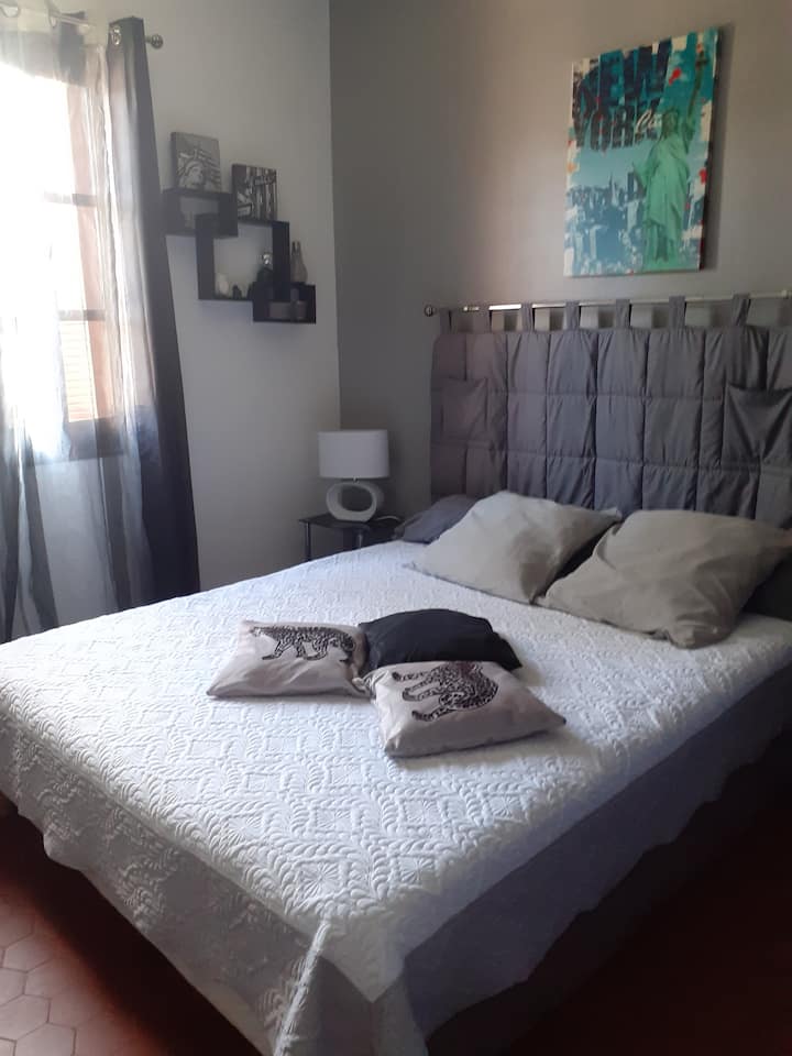 غرفة النوم 1