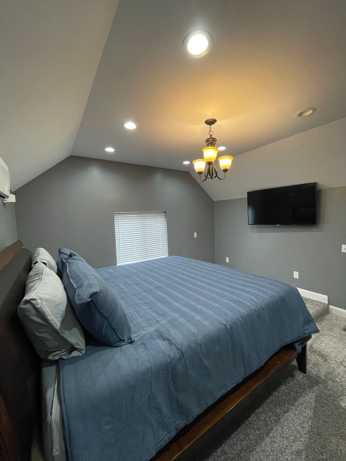 Country Club Estate — photo 16