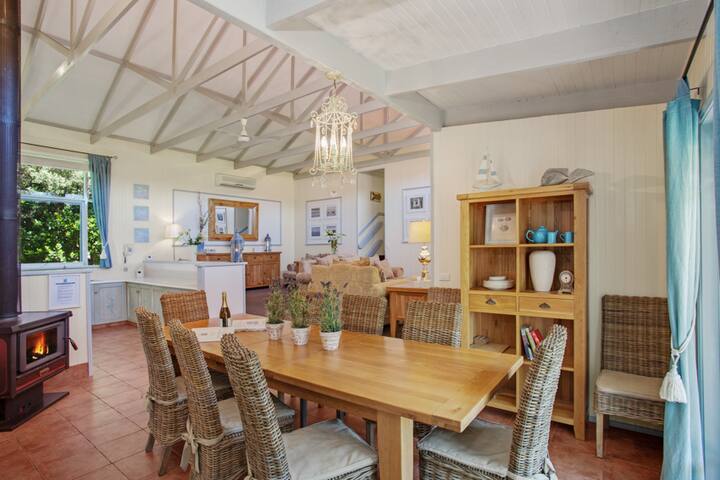 Wallowie Fields Beach House gallery image 3