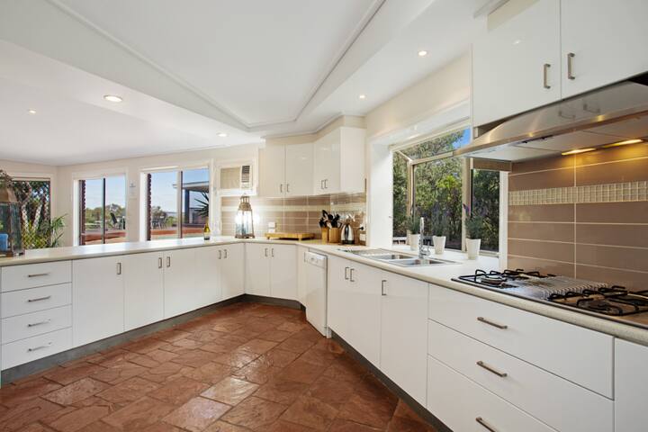 Wallowie Views Beach House gallery image 3