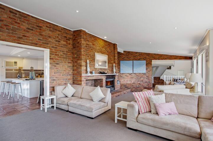 Wallowie Views Beach House gallery image 5